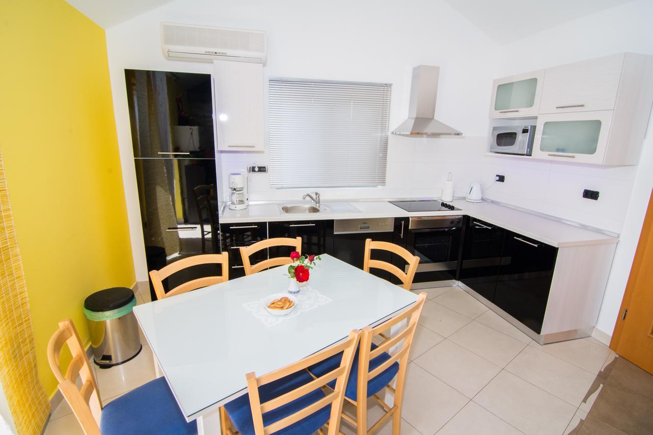 Apartments Ruzica Pinezici  Exterior photo